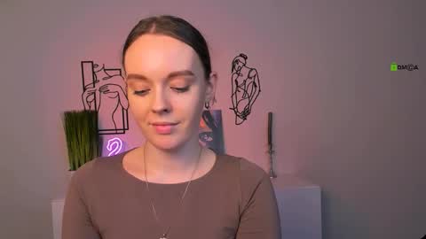 Snapshot of isla_dior chatting on 11/04/25, 03:11 isla_dior online show from 11/04/25, 03:11