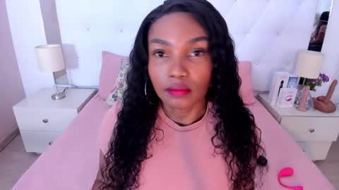 Vanessa online show from 10/08/25, 11:19