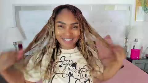 Vanessa online show from 06/11/26, 11:30