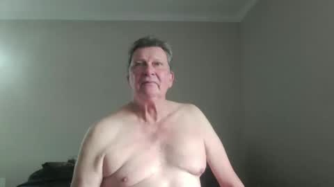 Snapshot of island625103 chatting on 09/24/25, 06:55 island625103 online show from 09/24/25, 06:55