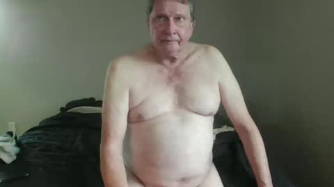 Snapshot of island625103 chatting on 09/25/25, 08:12 island625103 online show from 09/25/25, 08:12