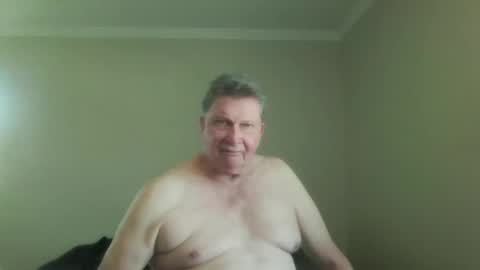 Snapshot of island625103 chatting on 10/09/25, 07:34 island625103 online show from 10/09/25, 07:34