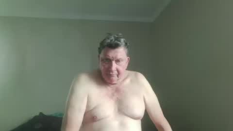 Snapshot of island625103 chatting on 10/14/25, 05:47 island625103 online show from 10/14/25, 05:47