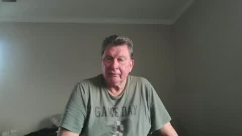 Snapshot of island625103 chatting on 01/12/26, 07:19 island625103 online show from 01/12/26, 07:19