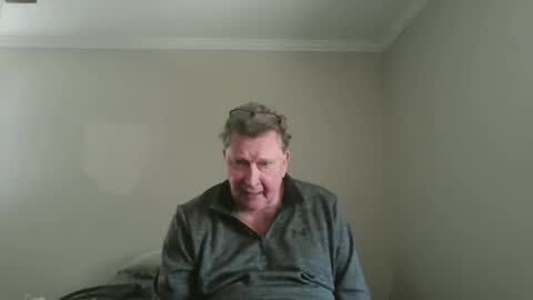 Snapshot of island625103 chatting on 02/16/26, 07:43 island625103 online show from 02/16/26, 07:43