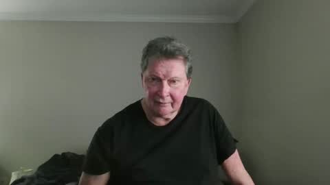 Snapshot of island625103 chatting on 03/15/26, 07:31 island625103 online show from 03/15/26, 07:31