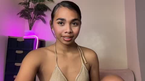 Alona online show from 07/08/26, 10:20