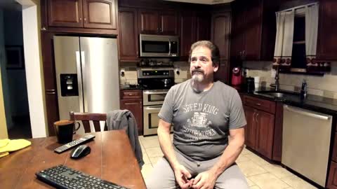 Snapshot of islandguy70 chatting on 11/13/25, 01:26 Jim online show from 11/13/25, 01:26