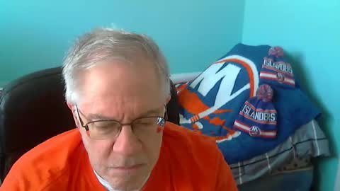 islesman22 online show from 04/12/26, 03:28