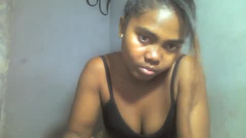 Snapshot of ismayrah chatting on 06/12/26, 08:02 ismayrah online show from 06/12/26, 08:02