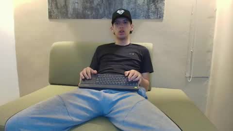 Snapshot of israel_gray chatting on 10/21/25, 07:47 Israel online show from 10/21/25, 07:47