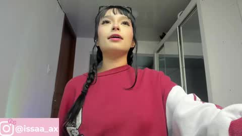 I S S A B E L A Igissaa ax    Xlittleissa  online show from 09/11/25, 12:44
