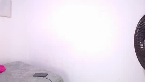 issa_kitty online show from 02/07/25, 05:07