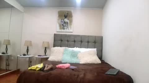issabellajones online show from 01/02/25, 07:29