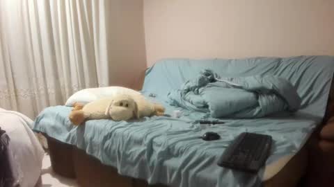 Snapshot of issabelle_69 chatting on 11/23/25, 06:46 Issabelle online show from 11/23/25, 06:46