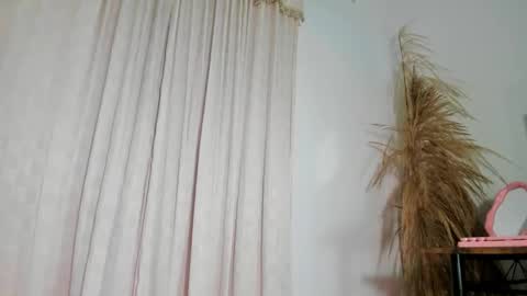  .  .   .  .   online show from 10/11/25, 01:38