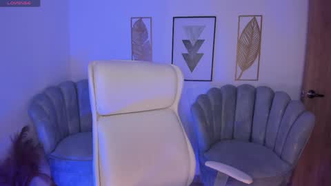 issi_loren online show from 06/05/26, 12:33