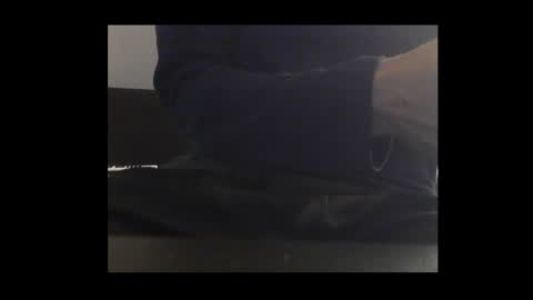 Snapshot of ital25usa chatting on 10/04/25, 05:27 ital25usa online show from 10/04/25, 05:27