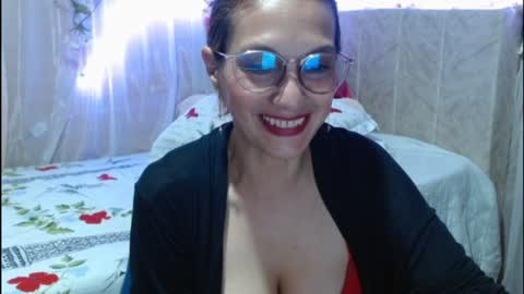 Snapshot of italagomez chatting on 12/29/24, 10:47 Itala Gomez online show from 12/29/24, 10:47