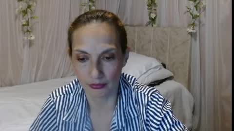 Snapshot of italagomez chatting on 02/28/25, 11:45 Itala Gomez online show from 02/28/25, 11:45