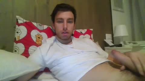 Snapshot of italian_boy_22 chatting on 12/07/24, 03:52 italian_boy_22 online show from 12/07/24, 03:52
