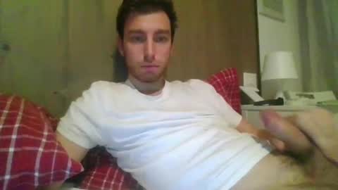 Snapshot of italian_boy_22 chatting on 12/08/24, 04:28 italian_boy_22 online show from 12/08/24, 04:28