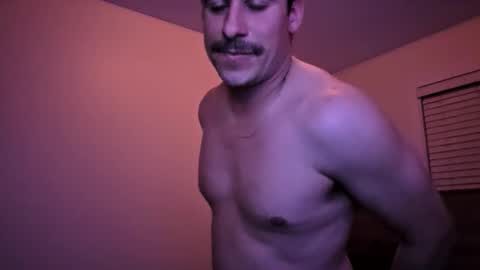 Snapshot of italian_python chatting on 11/17/25, 08:42 italian_python online show from 11/17/25, 08:42