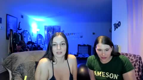 Snapshot of italiana25 chatting on 01/16/26, 06:06 Bella Bloom online show from 01/16/26, 06:06