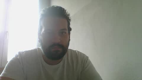 Snapshot of italianbigboy93 chatting on 10/20/25, 11:21 italianbigboy93 online show from 10/20/25, 11:21