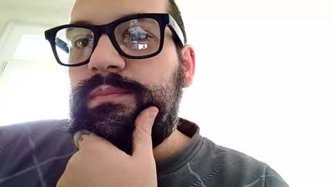 Snapshot of italianbigboy93 chatting on 11/23/25, 09:31 italianbigboy93 online show from 11/23/25, 09:31