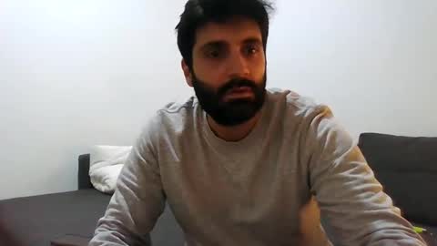 italianboybcn online show from 12/12/24, 09:48