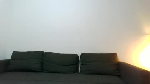 italianboybcn online show from 12/13/24, 10:51