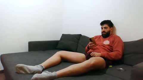 italianboybcn online show from 12/25/24, 09:34
