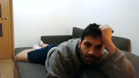 italianboybcn online show from 12/31/24, 03:42