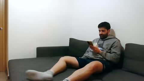 italianboybcn online show from 12/31/24, 07:07