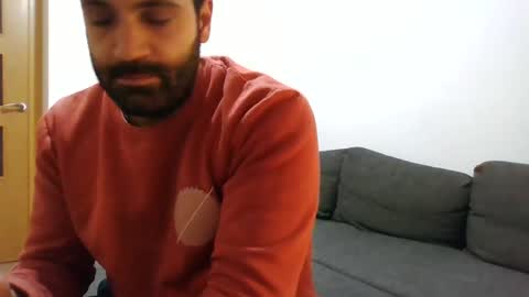 italianboybcn online show from 01/04/25, 08:17