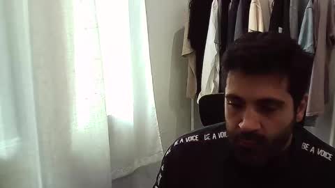 italianboybcn online show from 09/25/25, 08:07