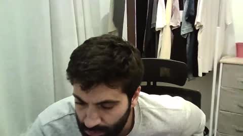 italianboybcn online show from 10/05/25, 09:34