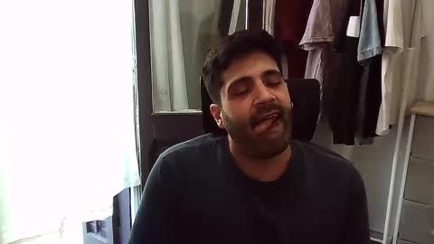 italianboybcn online show from 10/11/25, 08:24