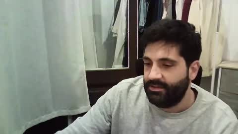 italianboybcn online show from 11/21/25, 06:39