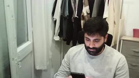 italianboybcn online show from 11/24/25, 06:18