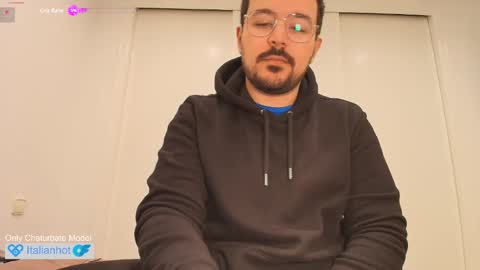 Snapshot of italianhorny2018 chatting on 12/23/25, 08:56 Gio online show from 12/23/25, 08:56
