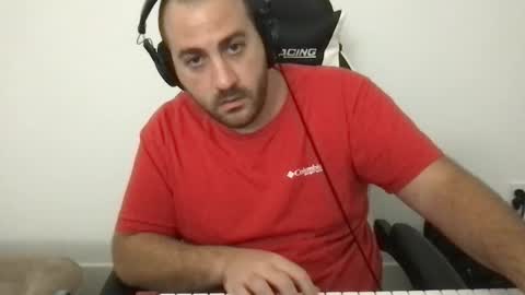 Snapshot of italianknob chatting on 12/30/24, 05:15 Valentino online show from 12/30/24, 05:15