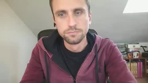 Snapshot of italiano116116 chatting on 11/06/25, 02:29 italiano116116 online show from 11/06/25, 02:29