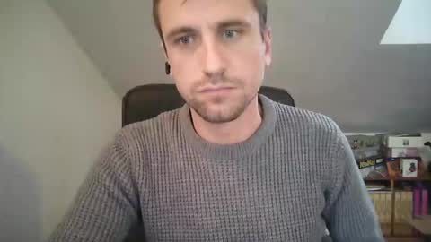 Snapshot of italiano116116 chatting on 12/15/25, 09:35 italiano116116 online show from 12/15/25, 09:35