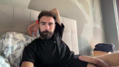 Snapshot of italianstallion_race chatting on 09/16/25, 07:42 italianstallion_race online show from 09/16/25, 07:42