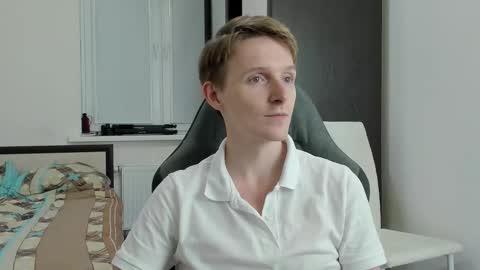 Ethan online show from 11/04/25, 05:01