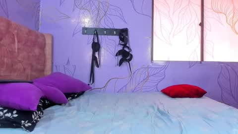 Ithan and Friends online show from 01/05/25, 01:15