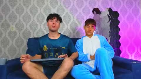 Ithan and Friends online show from 02/11/25, 07:38