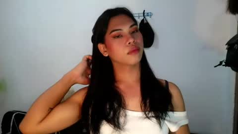 its_chloe20 online show from 07/27/26, 12:23